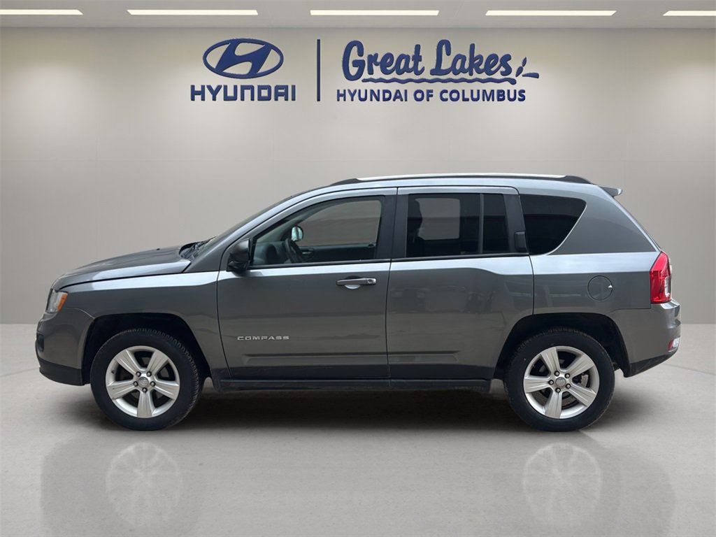 Used 2012 Jeep Compass Sport image 2