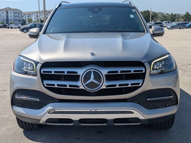 Used 2022 Mercedes-Benz GLS 450 4MATIC image 2
