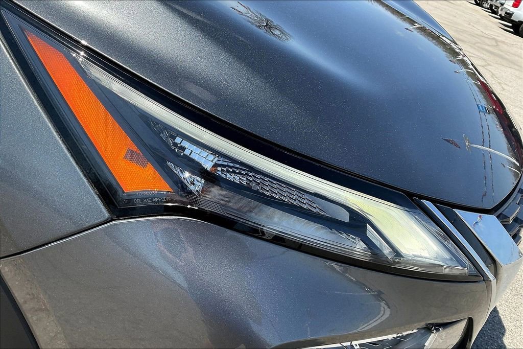 Used 2021 Nissan Rogue SL image 31