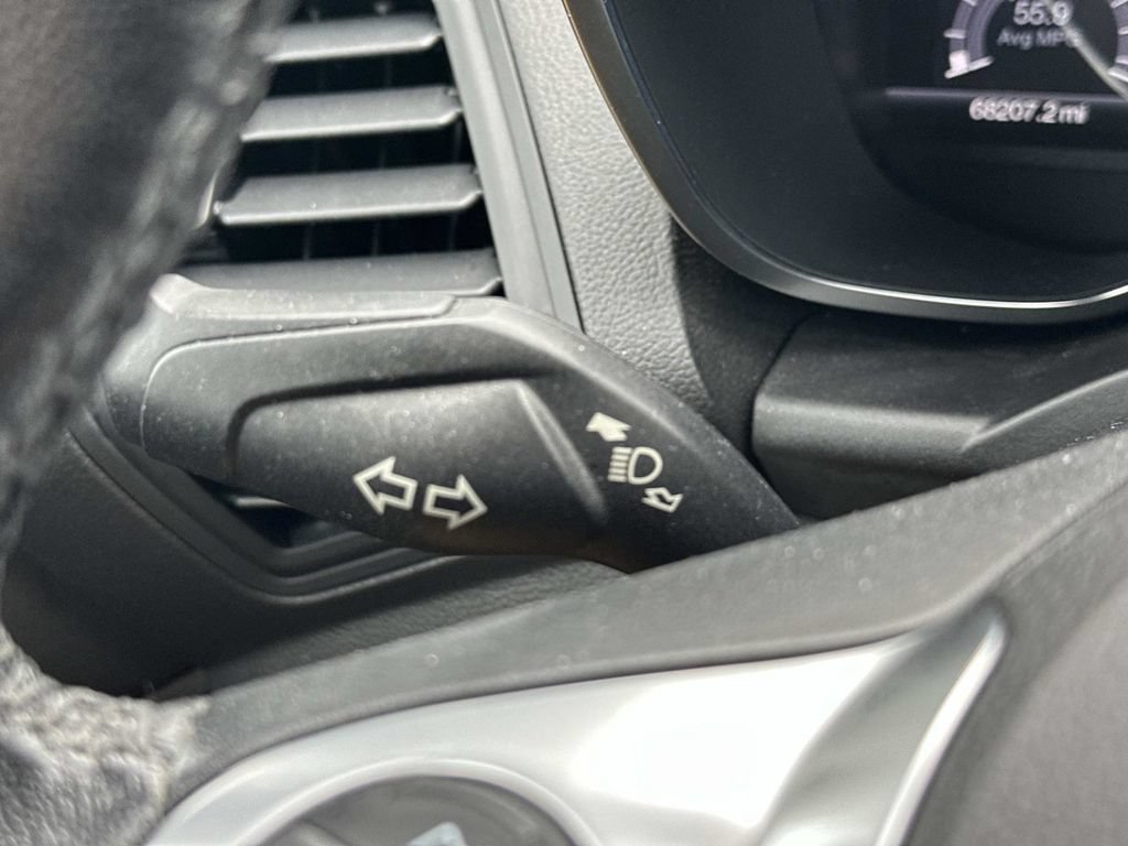 Used 2017 Ford C-MAX Energi SE w/ Equipment Group 401A FWD image 25