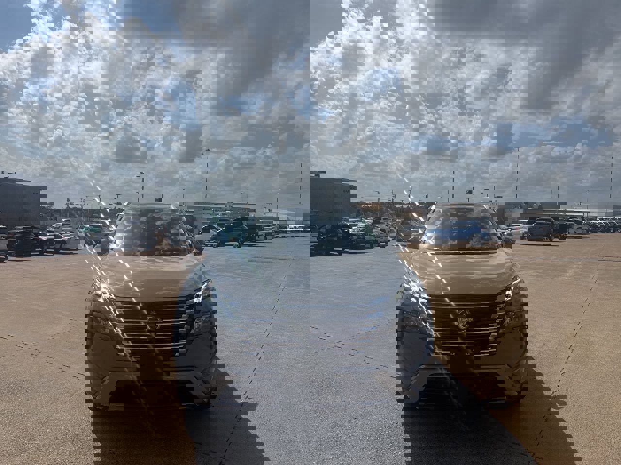 Certified 2025 Nissan Rogue SL w/ SL Premium Package image 4