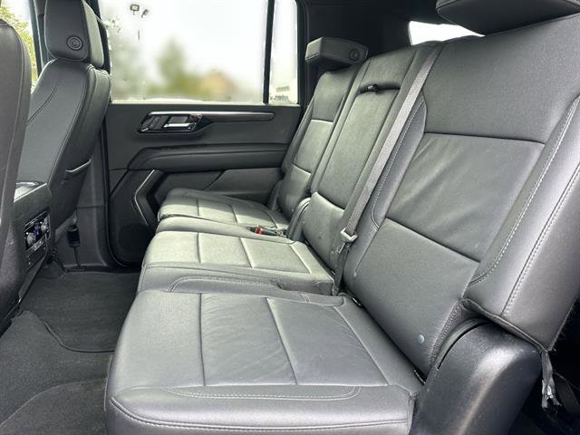 Used 2025 Chevrolet Suburban Z71 AWD/4WD image 48