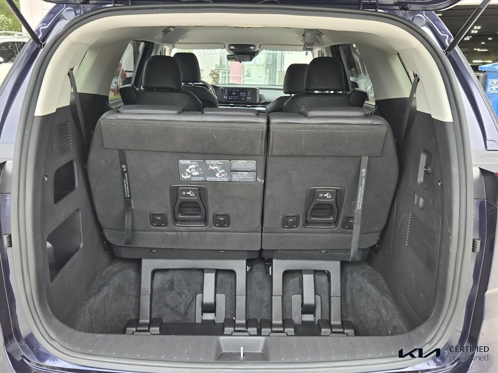 Used 2022 Kia Carnival LX FWD image 15