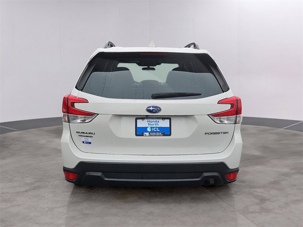 Used 2023 Subaru Forester Premium image 5