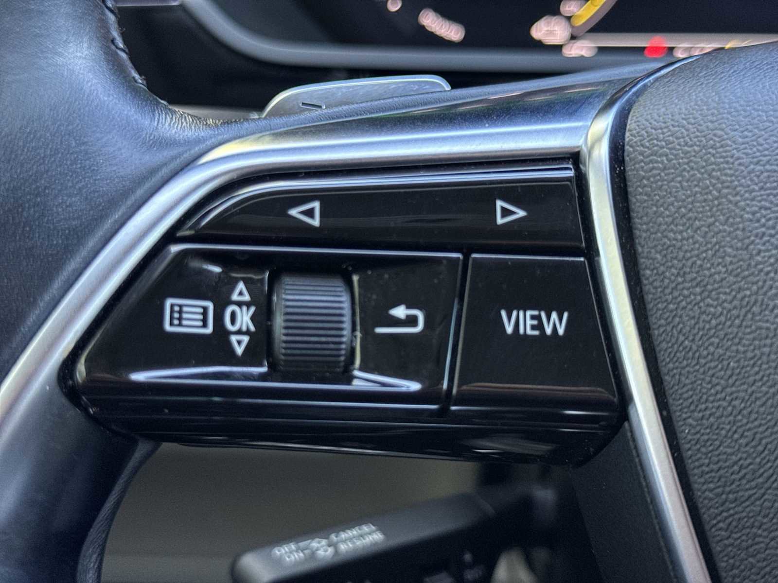 Used 2019 Audi e-tron Prestige w/ Prestige Package AWD/4WD image 29
