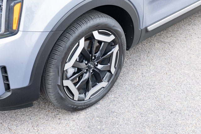 Used 2025 Kia Telluride S AWD/4WD image 9