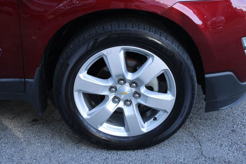 Used 2017 Chevrolet Traverse LT w/ Style and Technology Package AWD/4WD image 36