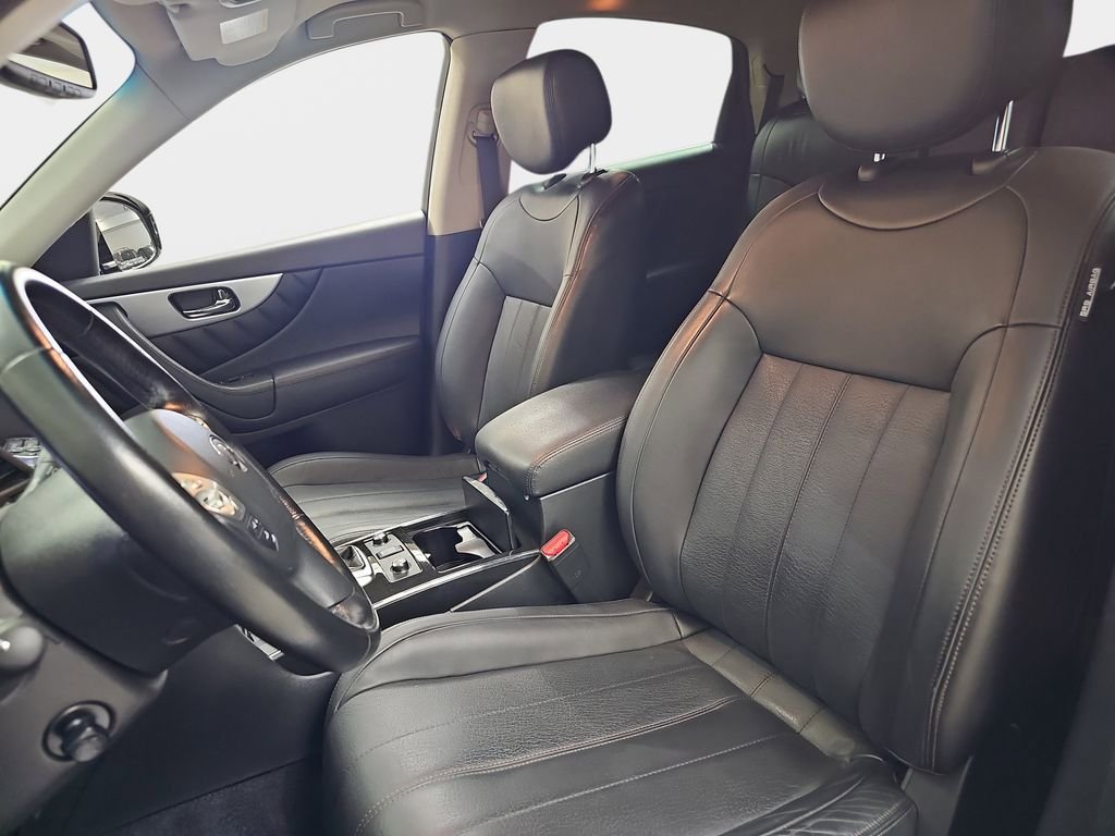 Used 2016 INFINITI QX70 AWD w/ Premium Package image 18