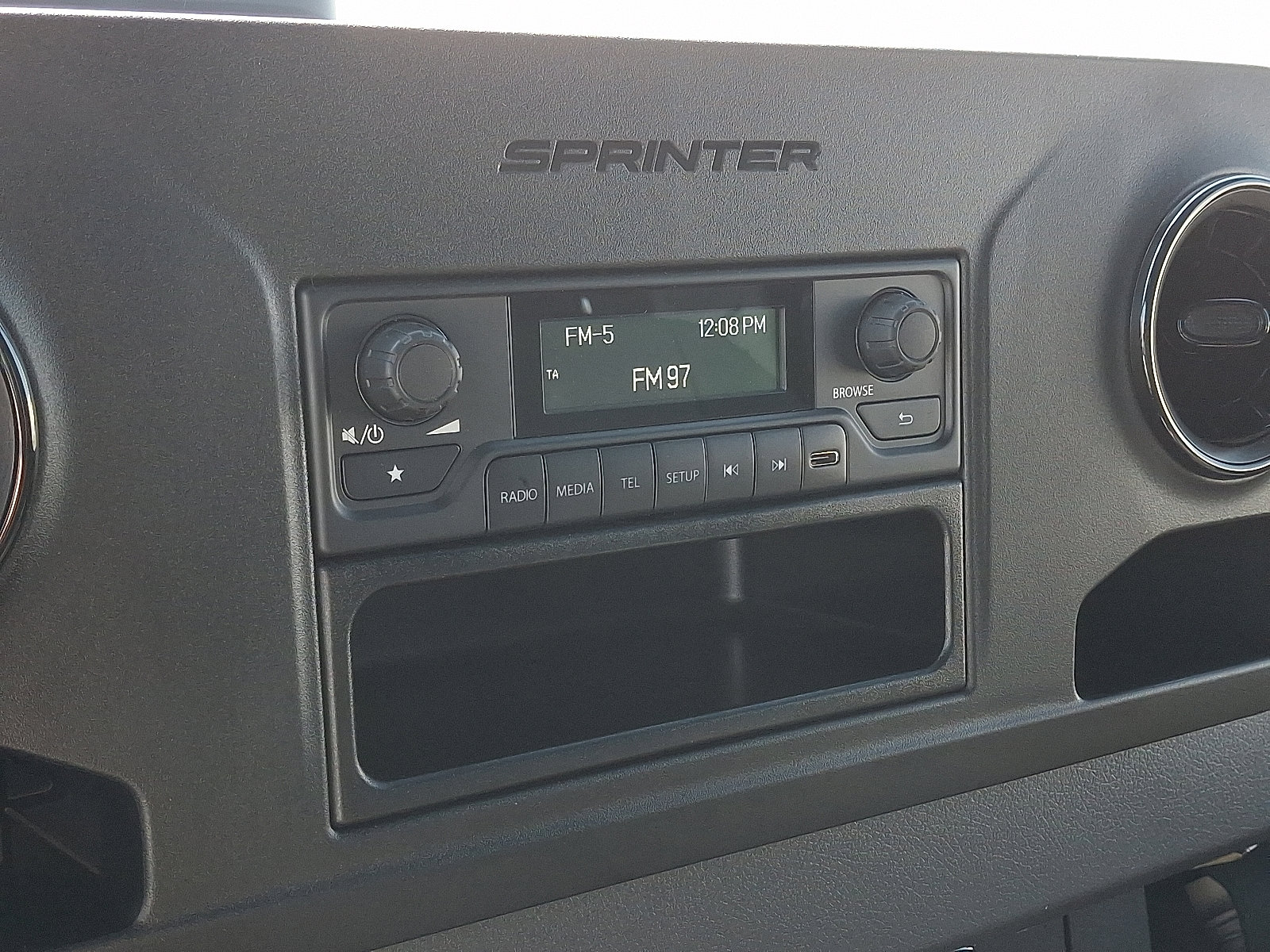 Used 2025 Mercedes-Benz Sprinter 2500 image 17