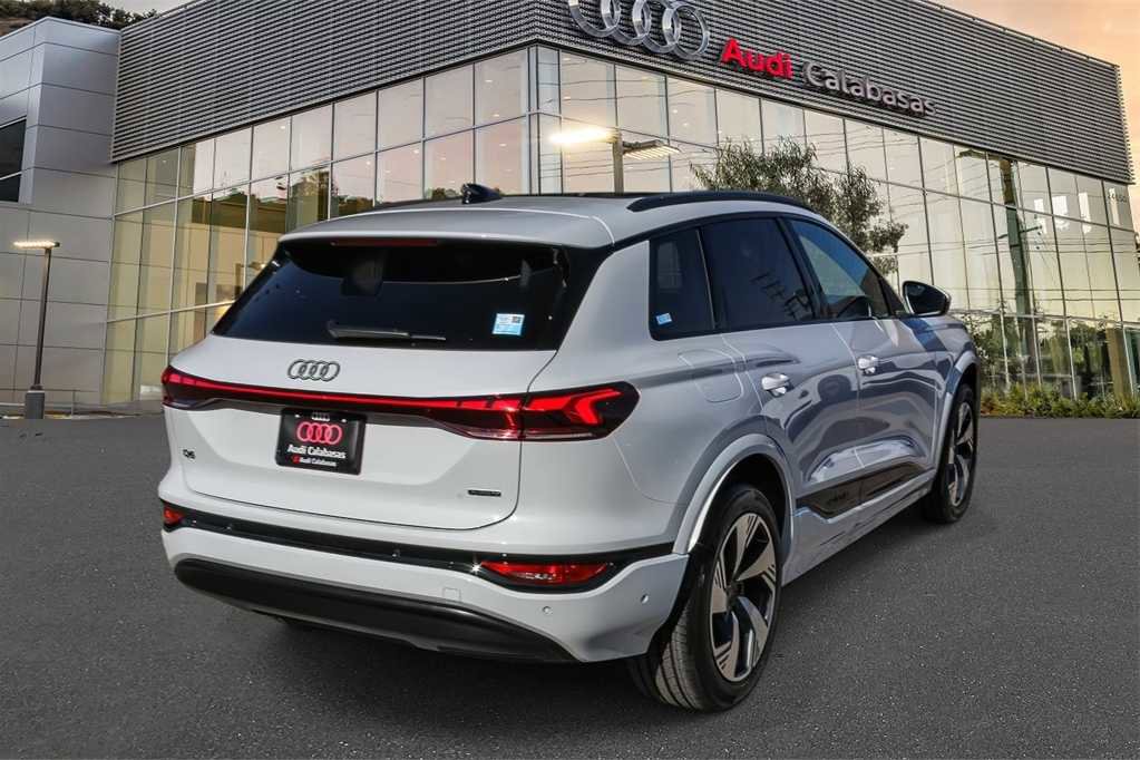 Used 2025 Audi Q6 e-tron Premium Plus w/ Premium Plus image 4