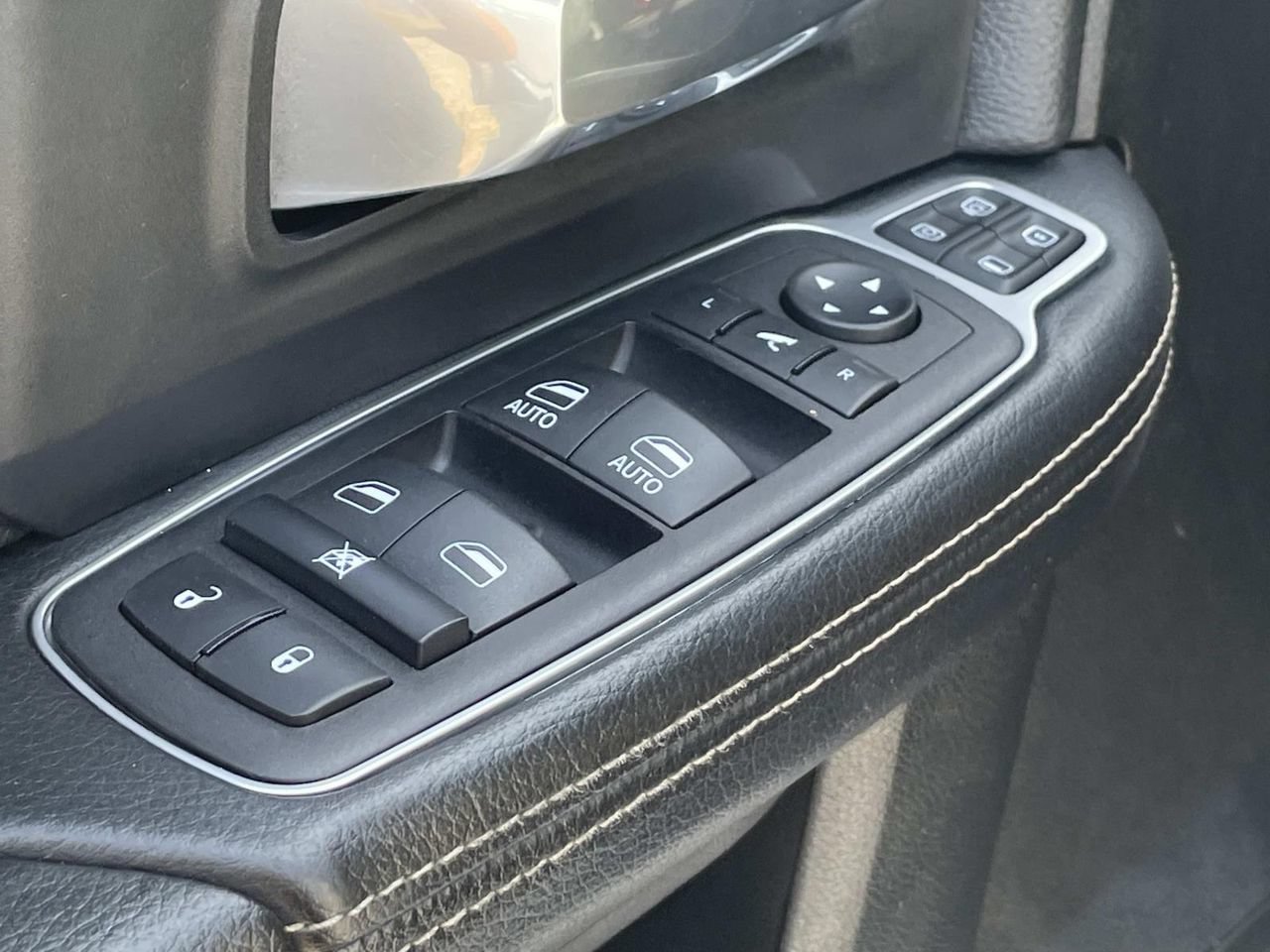 Used 2023 RAM 2500 Laramie w/ Night Edition AWD/4WD image 15