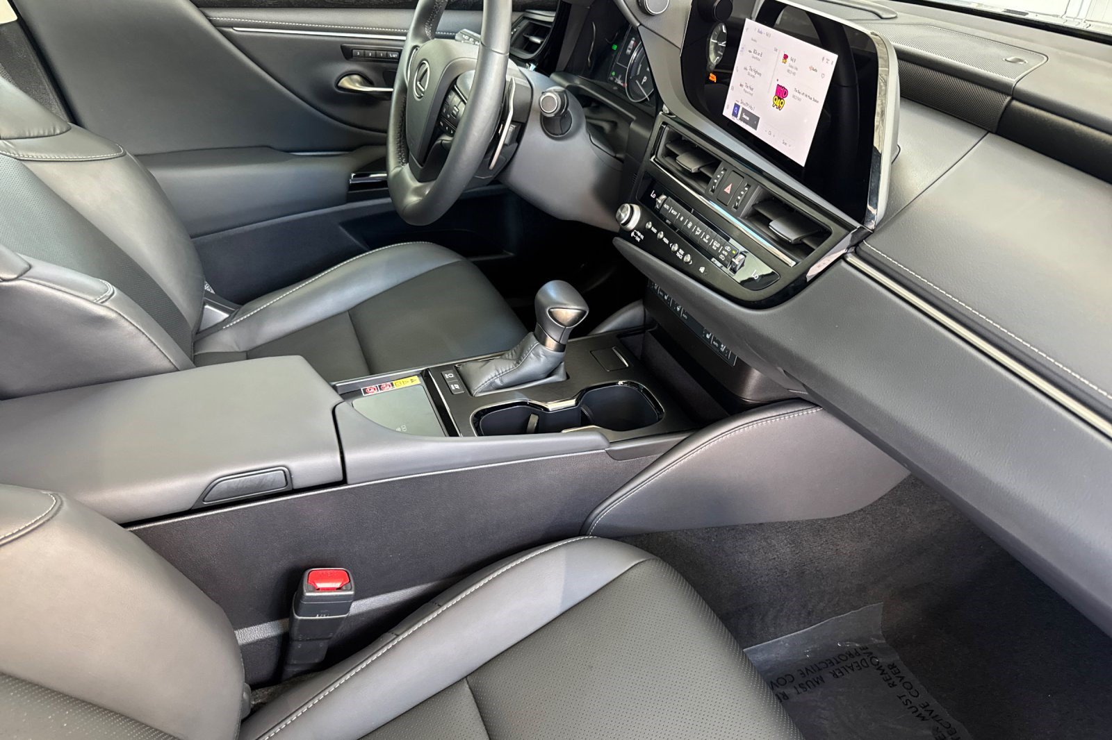 Certified 2025 Lexus ES 300h w/ Premium Package FWD image 19