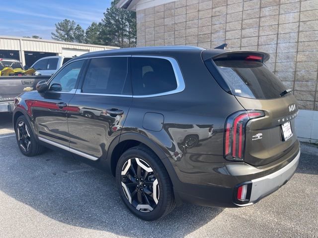 Used 2023 Kia Telluride EX image 14