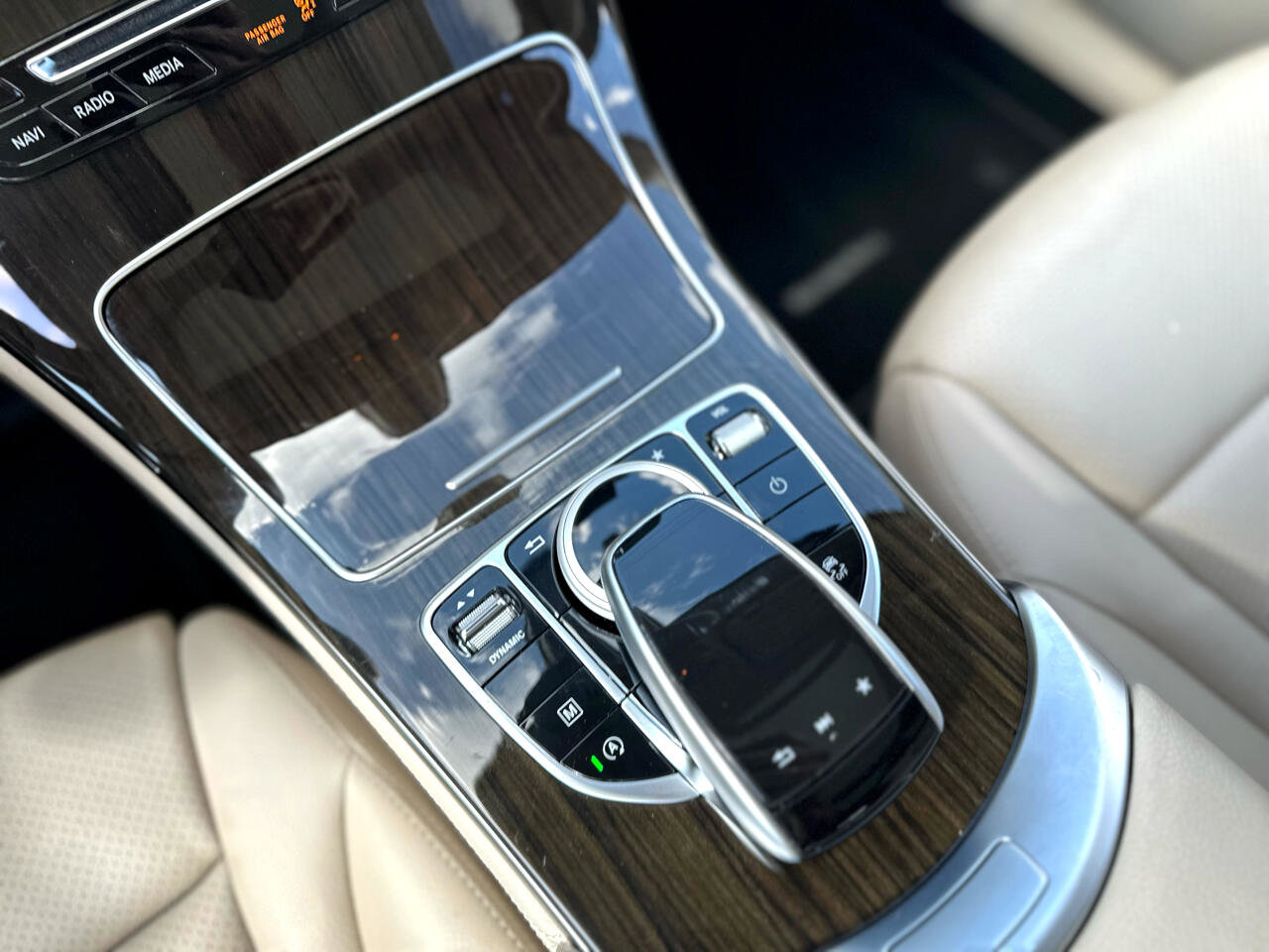 Used 2018 Mercedes-Benz GLC 300 4MATIC image 22