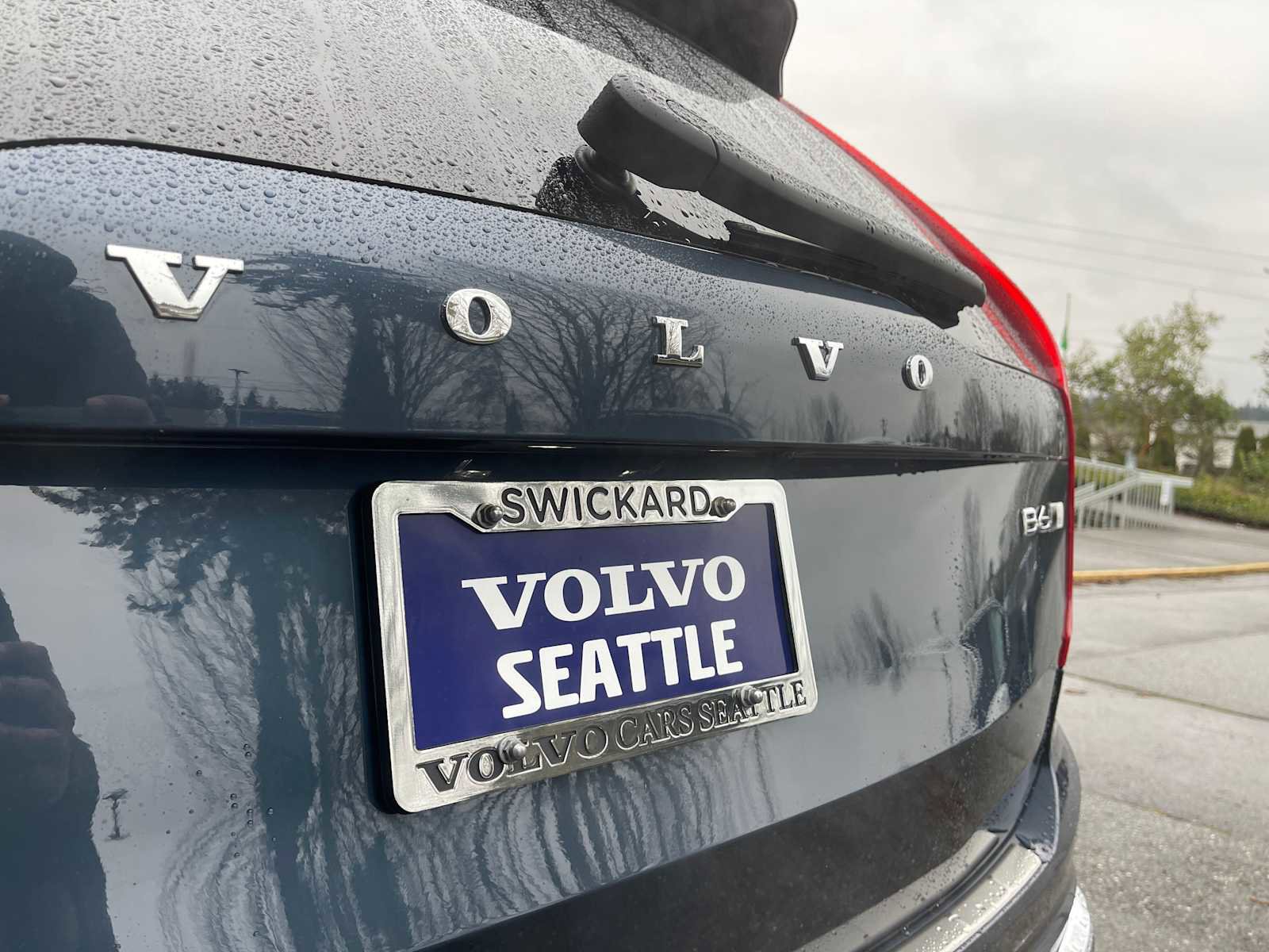 Used 2023 Volvo XC90 B6 Plus w/ Protection Package Premier image 10