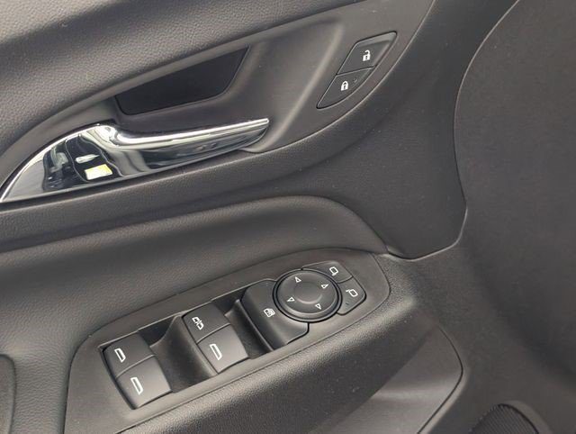 Used 2024 Chevrolet Equinox LT w/ LPO, Floor Liner Package FWD image 10