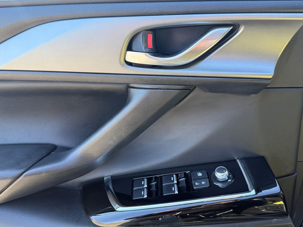Used 2023 MAZDA CX-9 Touring image 9