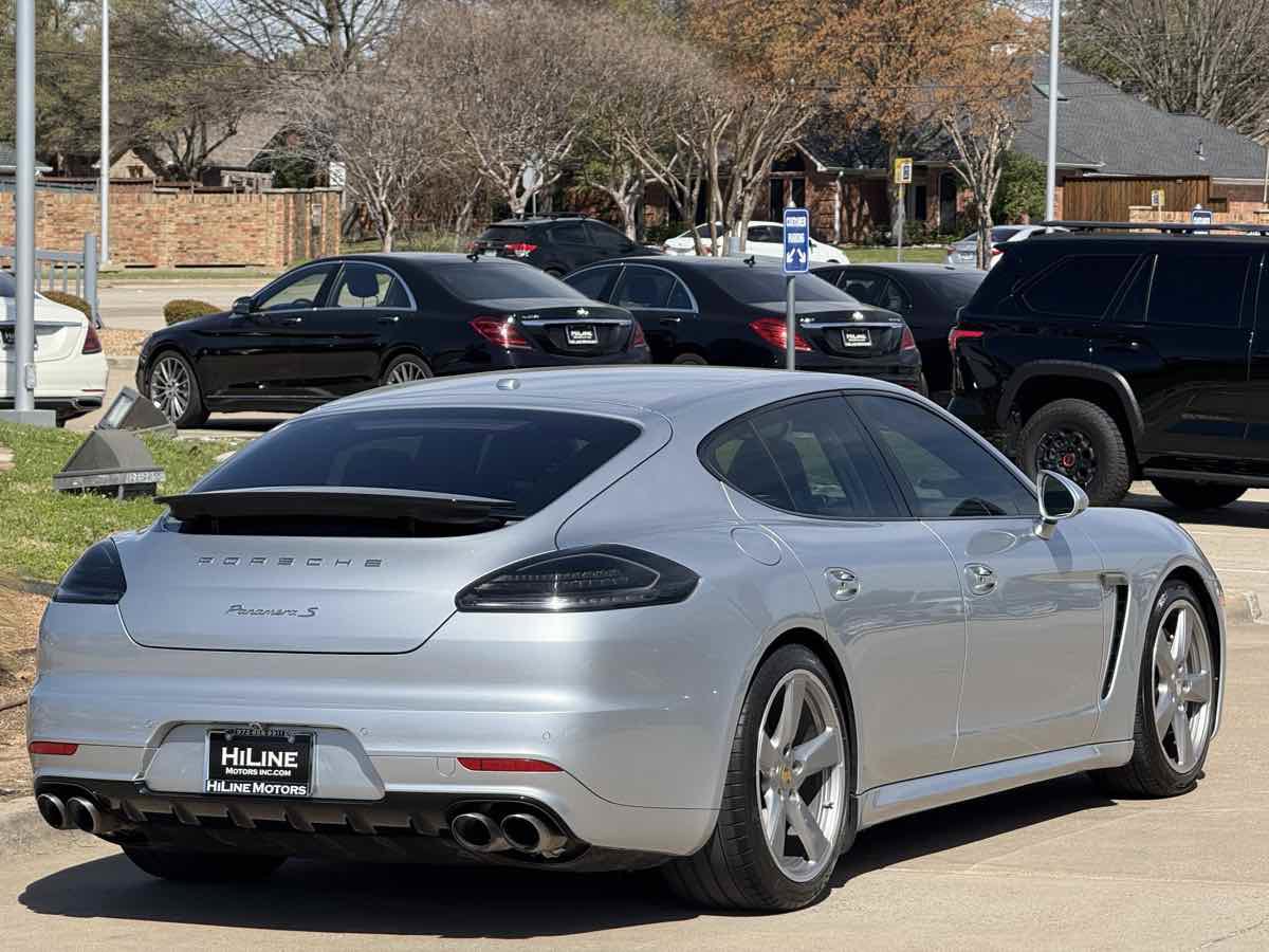Used 2015 Porsche Panamera S image 64