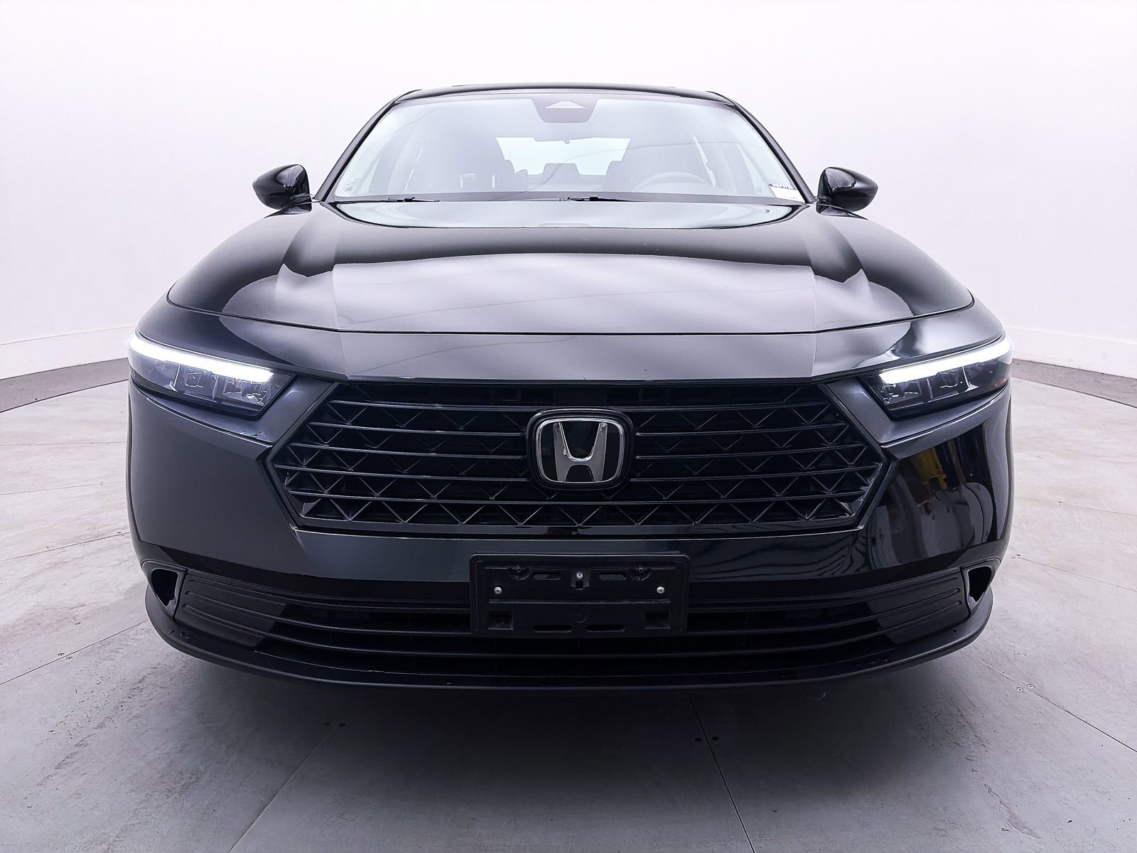 Used 2023 Honda Accord EX image 10