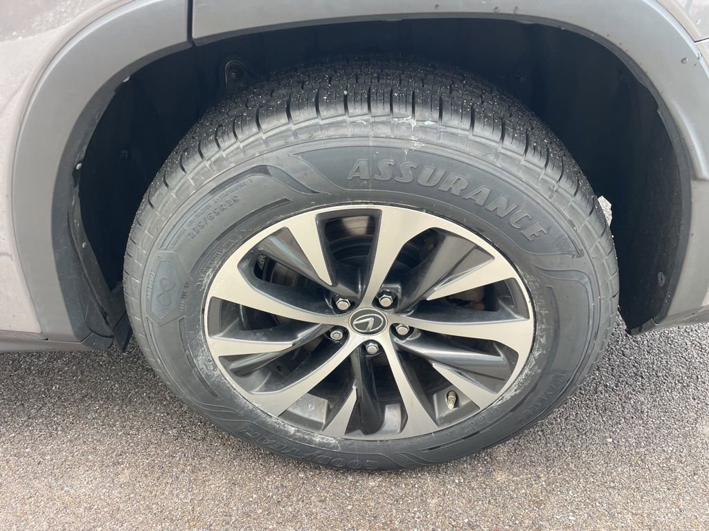 Used 2021 Lexus RX 350L Premium w/ Premium Package image 16