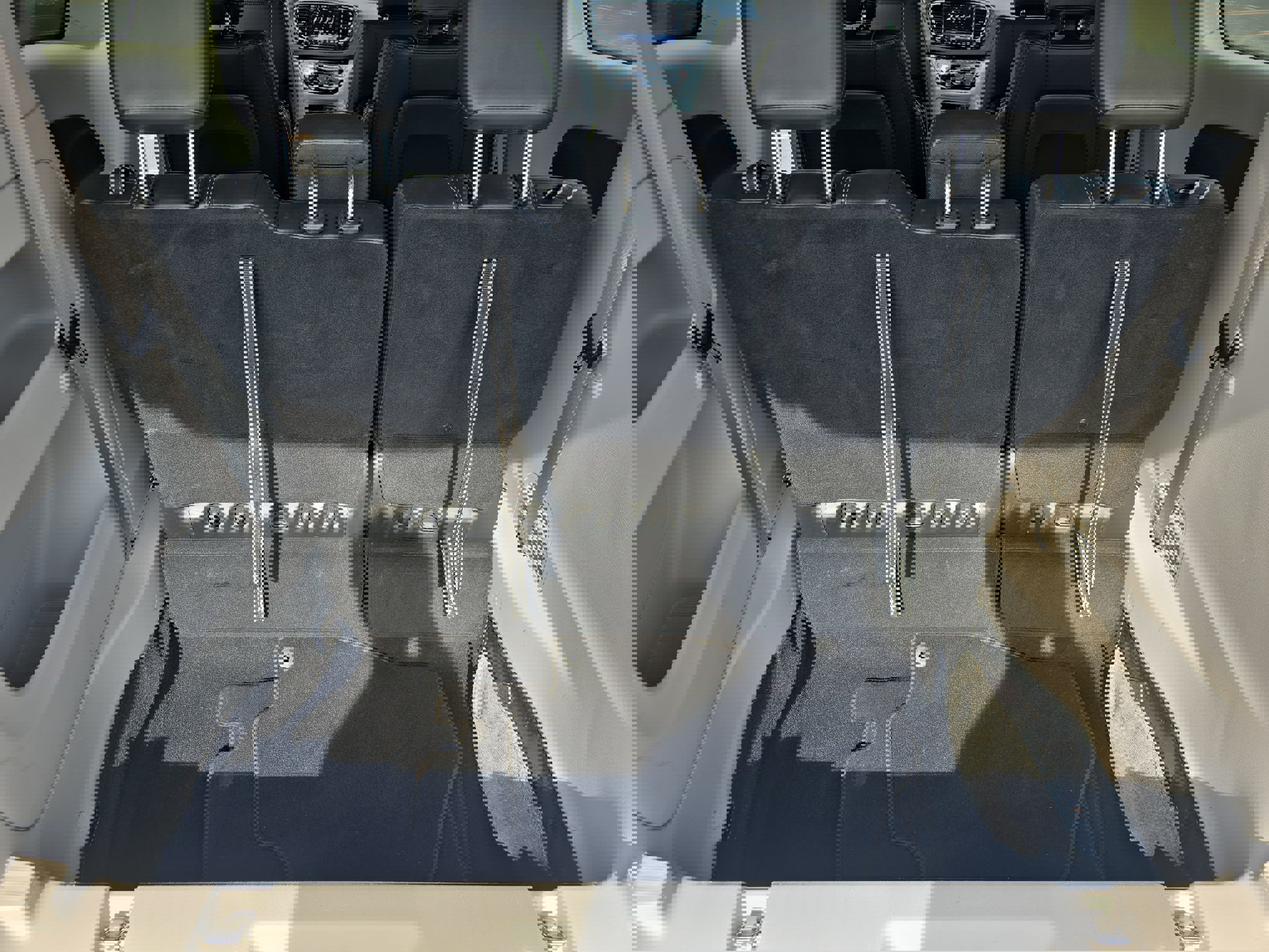 Used 2024 Chrysler Pacifica Touring-L image 12