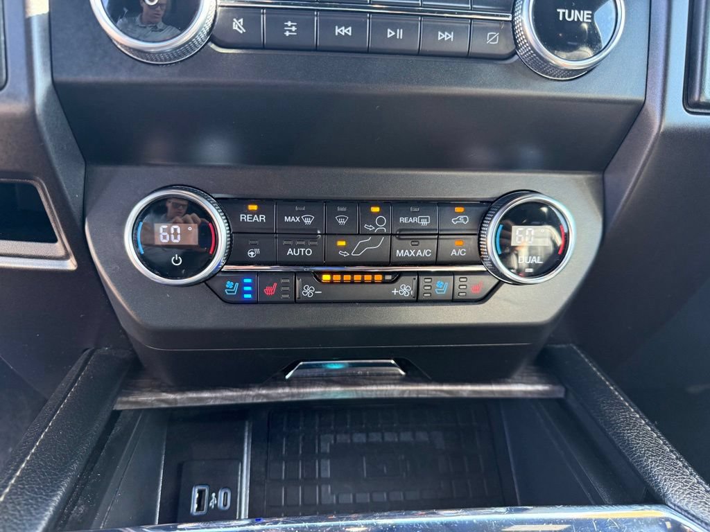 Used 2020 Ford Expedition Limited AWD/4WD image 20