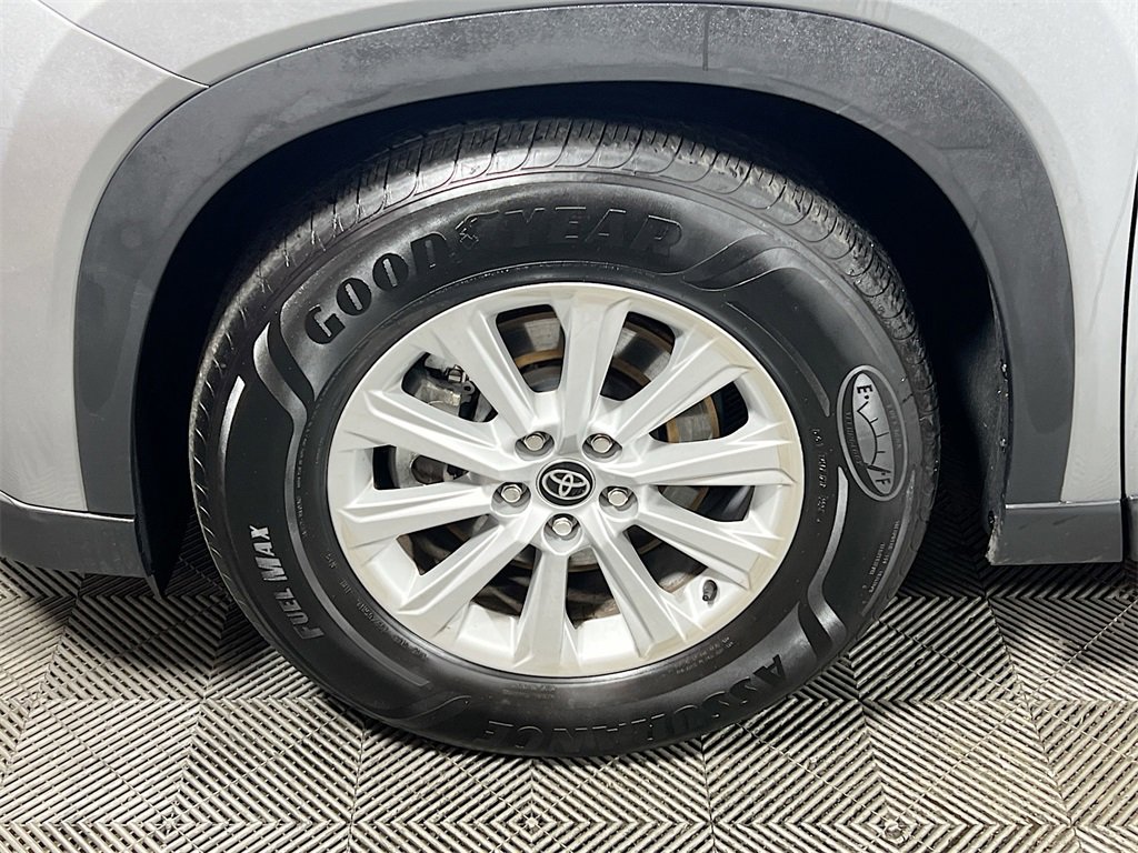 Certified 2025 Toyota Grand Highlander AWD image 28