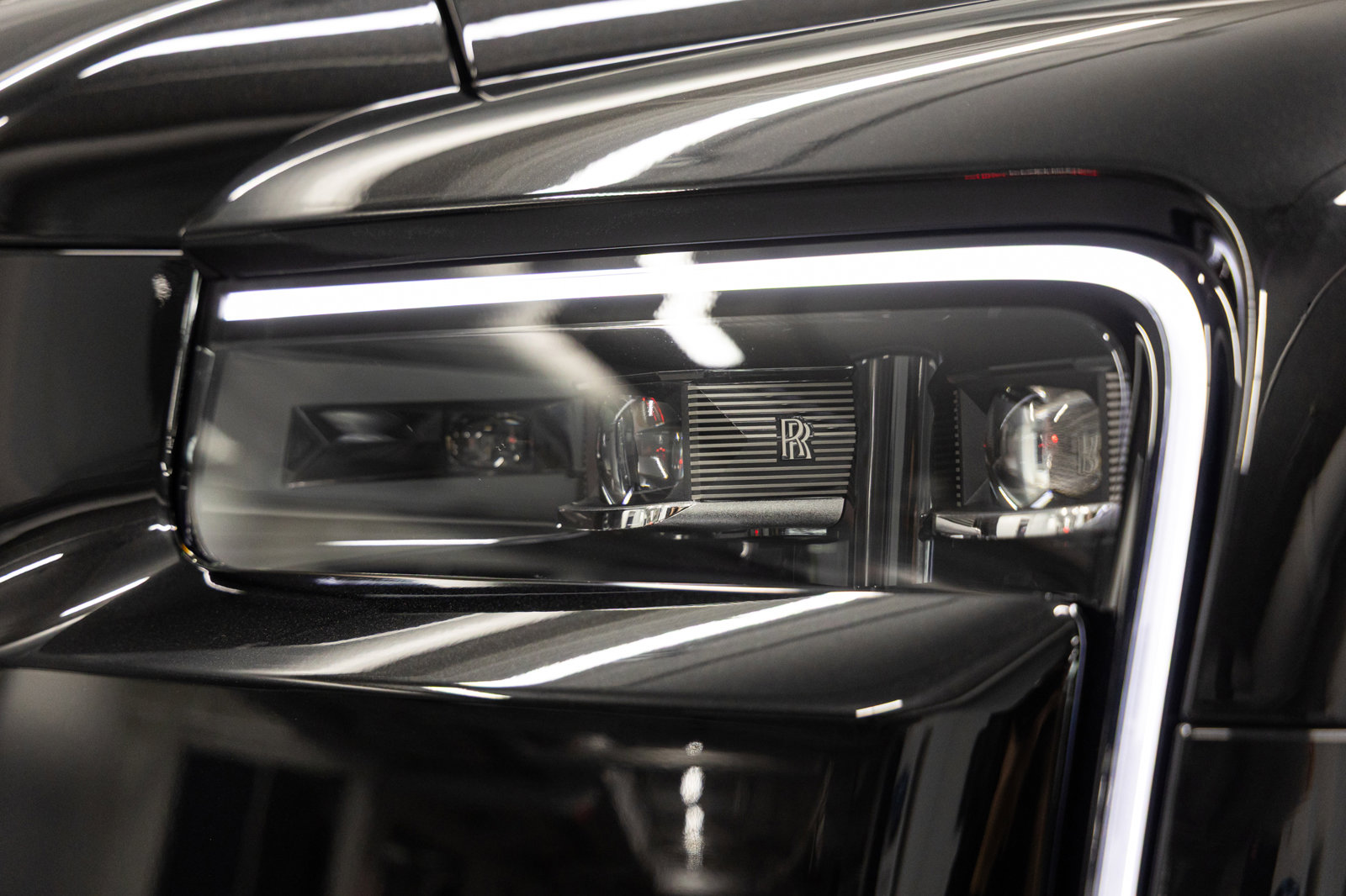 New 2026 Rolls-Royce Cullinan AWD/4WD image 12