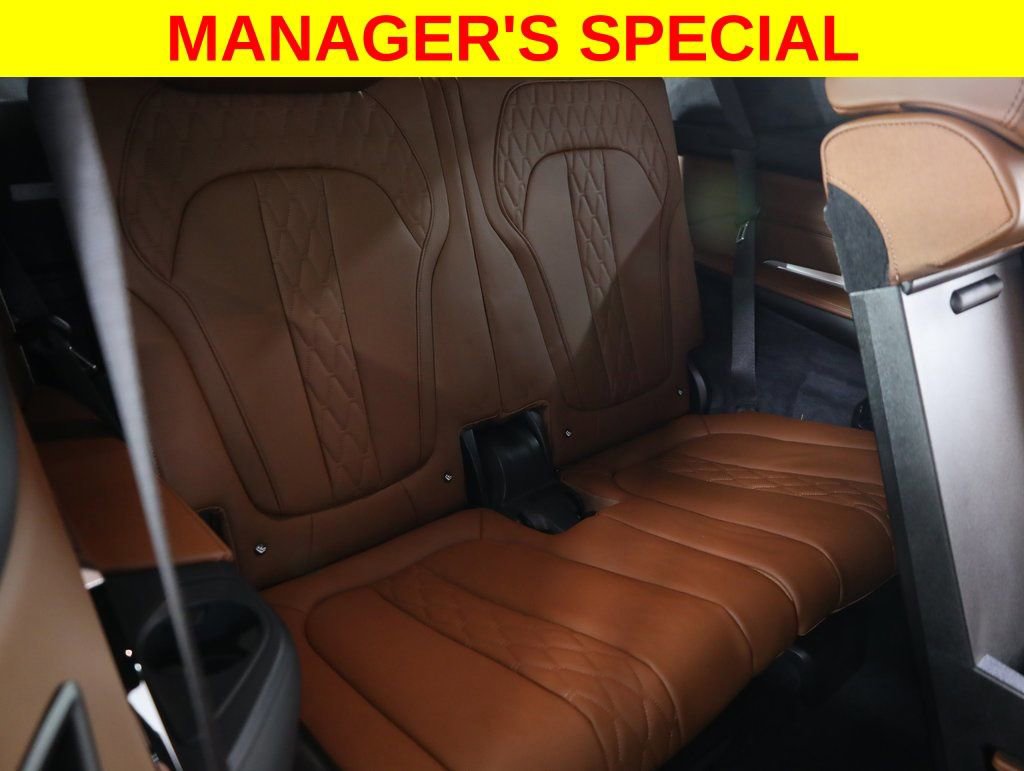 Used 2026 BMW X7 M60i image 62