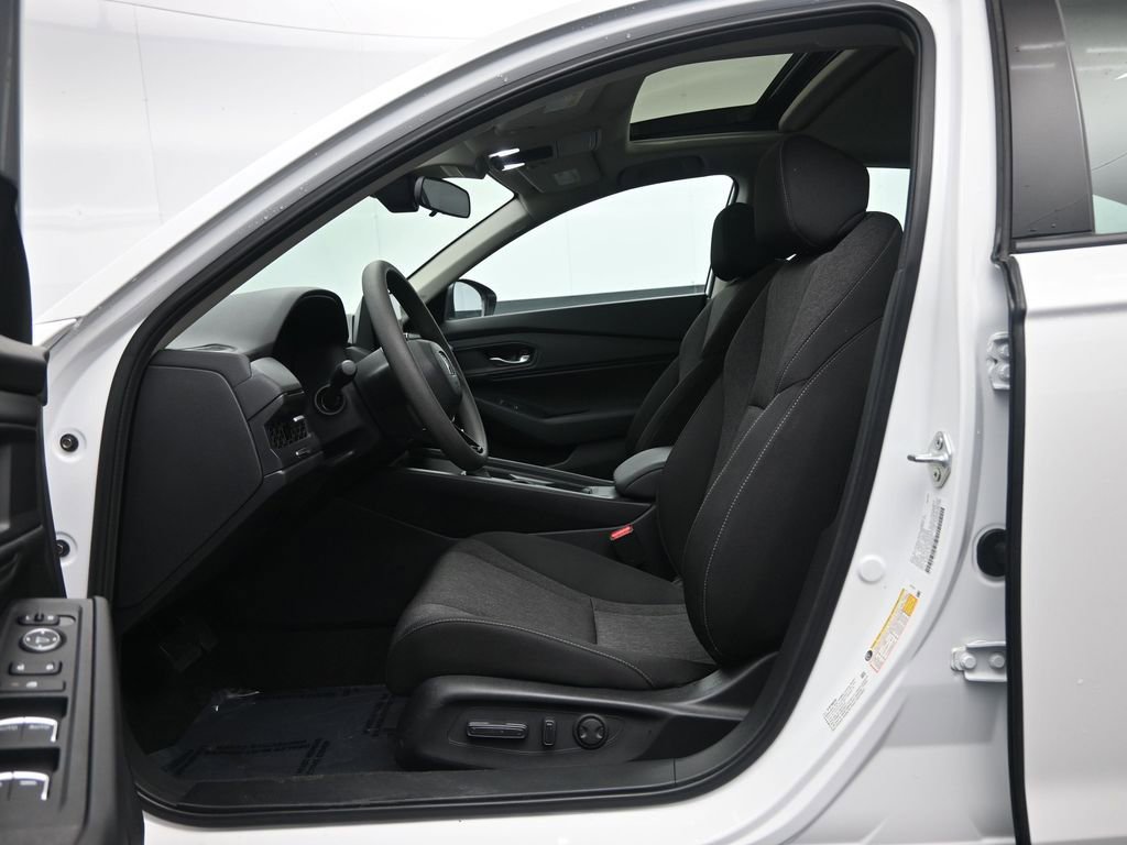 Used 2025 Honda Accord SE image 20