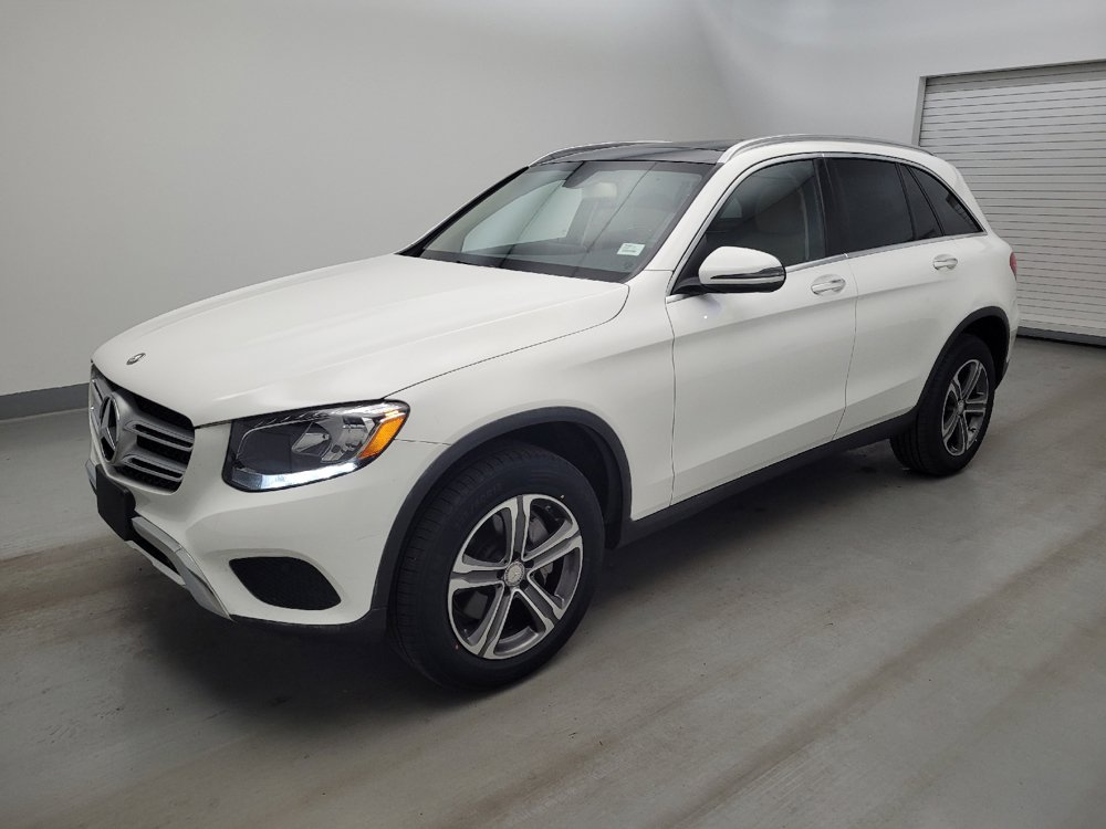 Used 2016 Mercedes-Benz GLC 300 4MATIC image 2