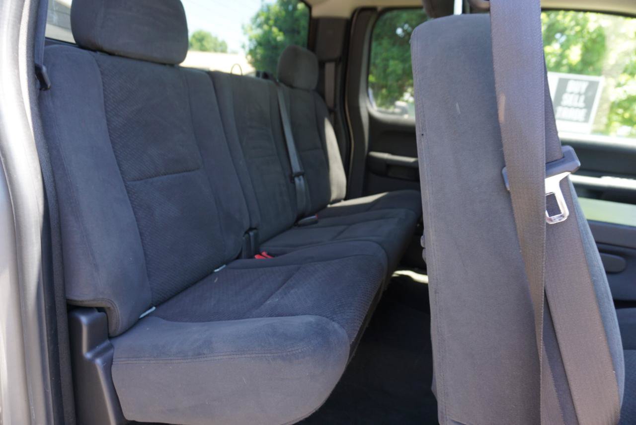 Used 2008 Chevrolet Silverado 1500 LT w/ Power Pack Plus AWD/4WD image 17