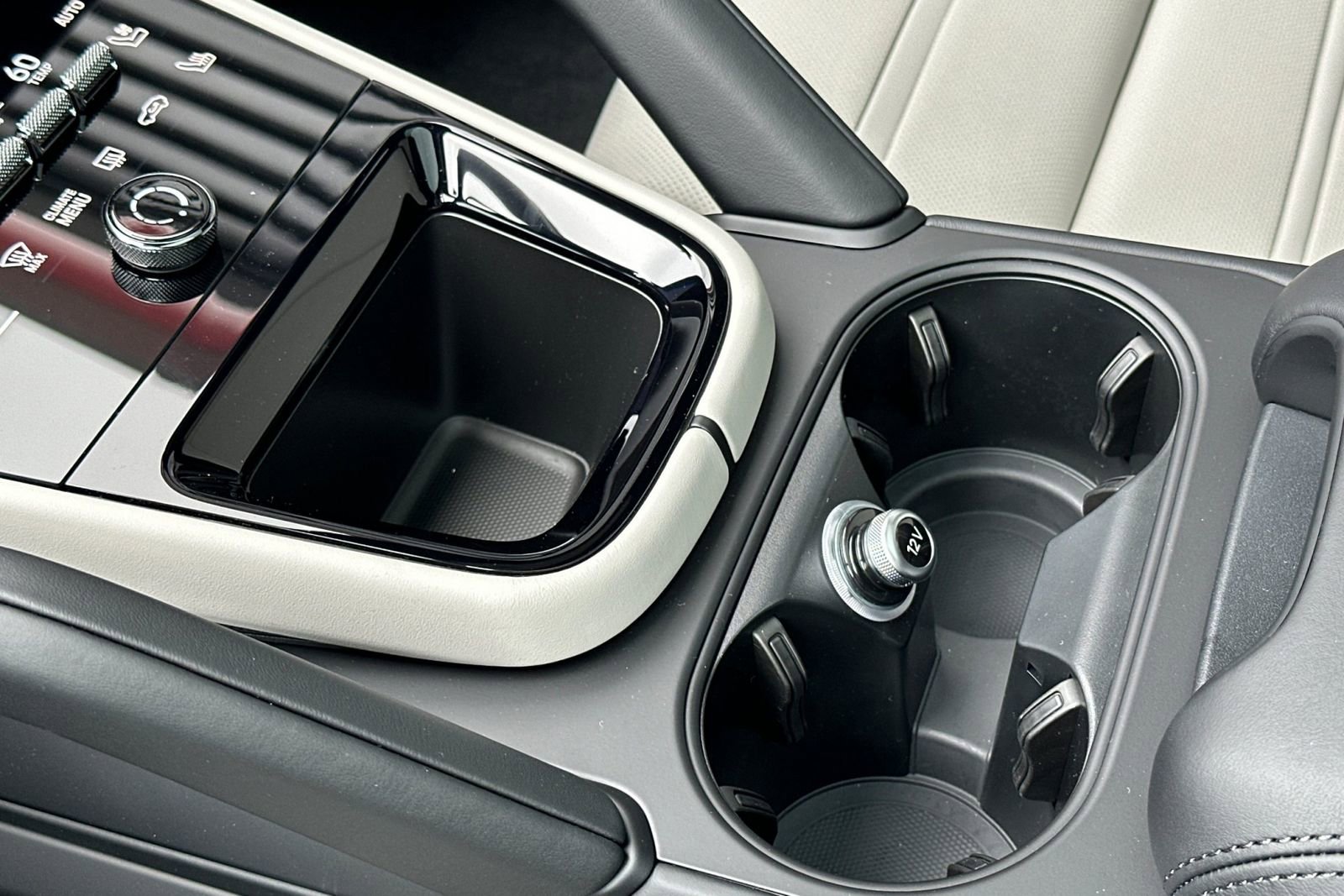 New 2026 Porsche Cayenne Coupe image 26