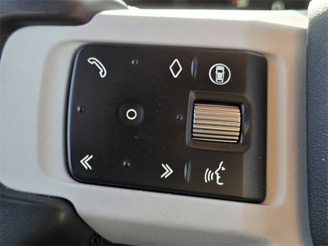 Used 2025 Land Rover Defender 110 S image 31
