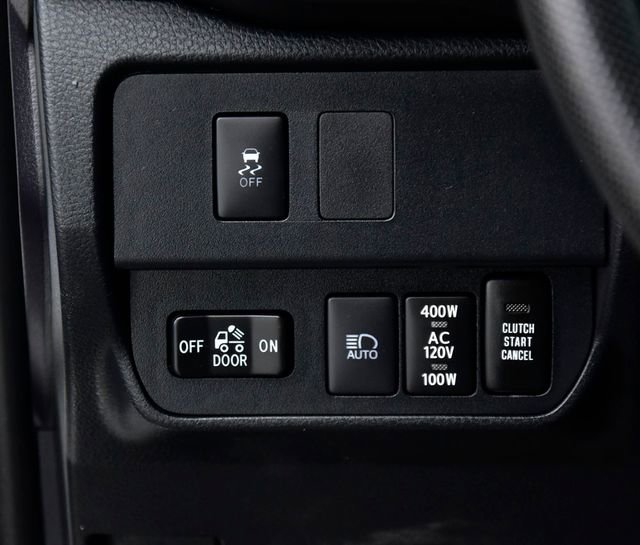 Used 2020 Toyota Tacoma TRD Off-Road image 29