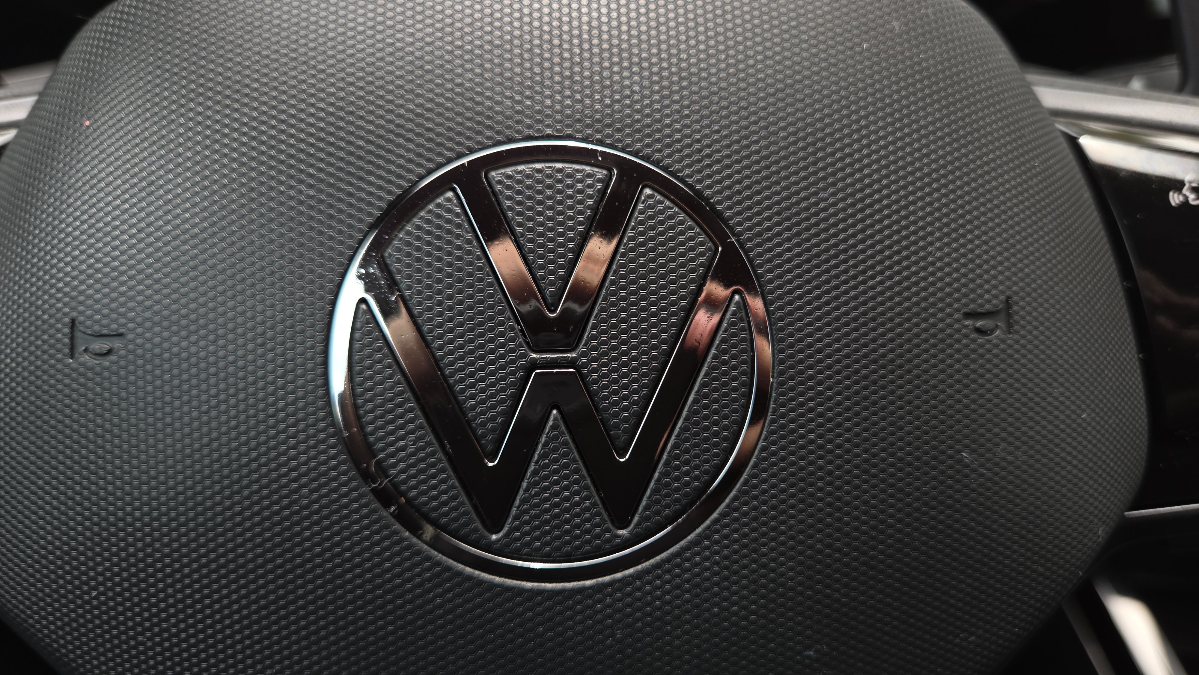 Used 2023 Volkswagen Golf 20th Anniversary Edition AWD/4WD image 38