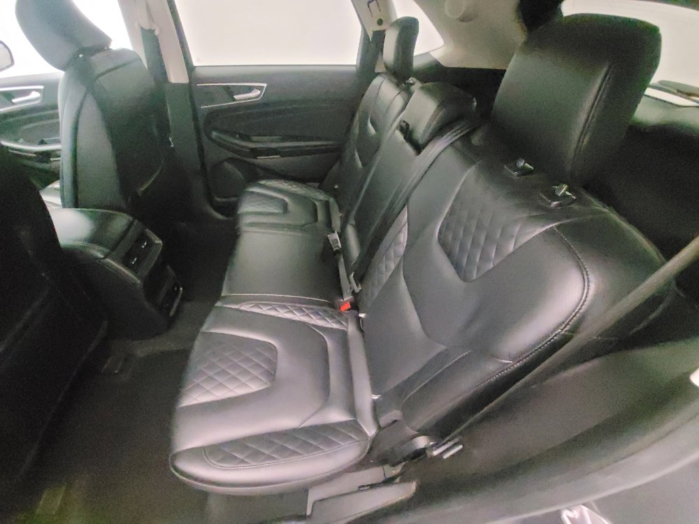 Used 2023 Ford Edge Titanium w/ Equipment Group 301A image 18
