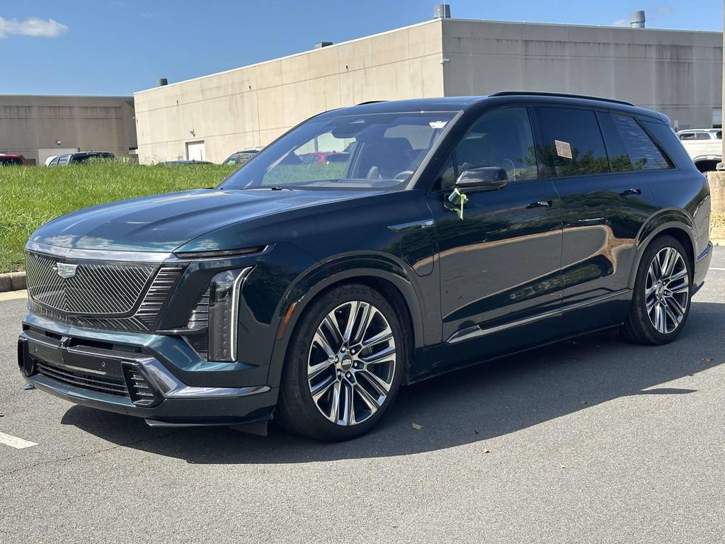 Certified 2026 Cadillac Vistiq Platinum w/ LPO, Floor Liner Package AWD/4WD image 21