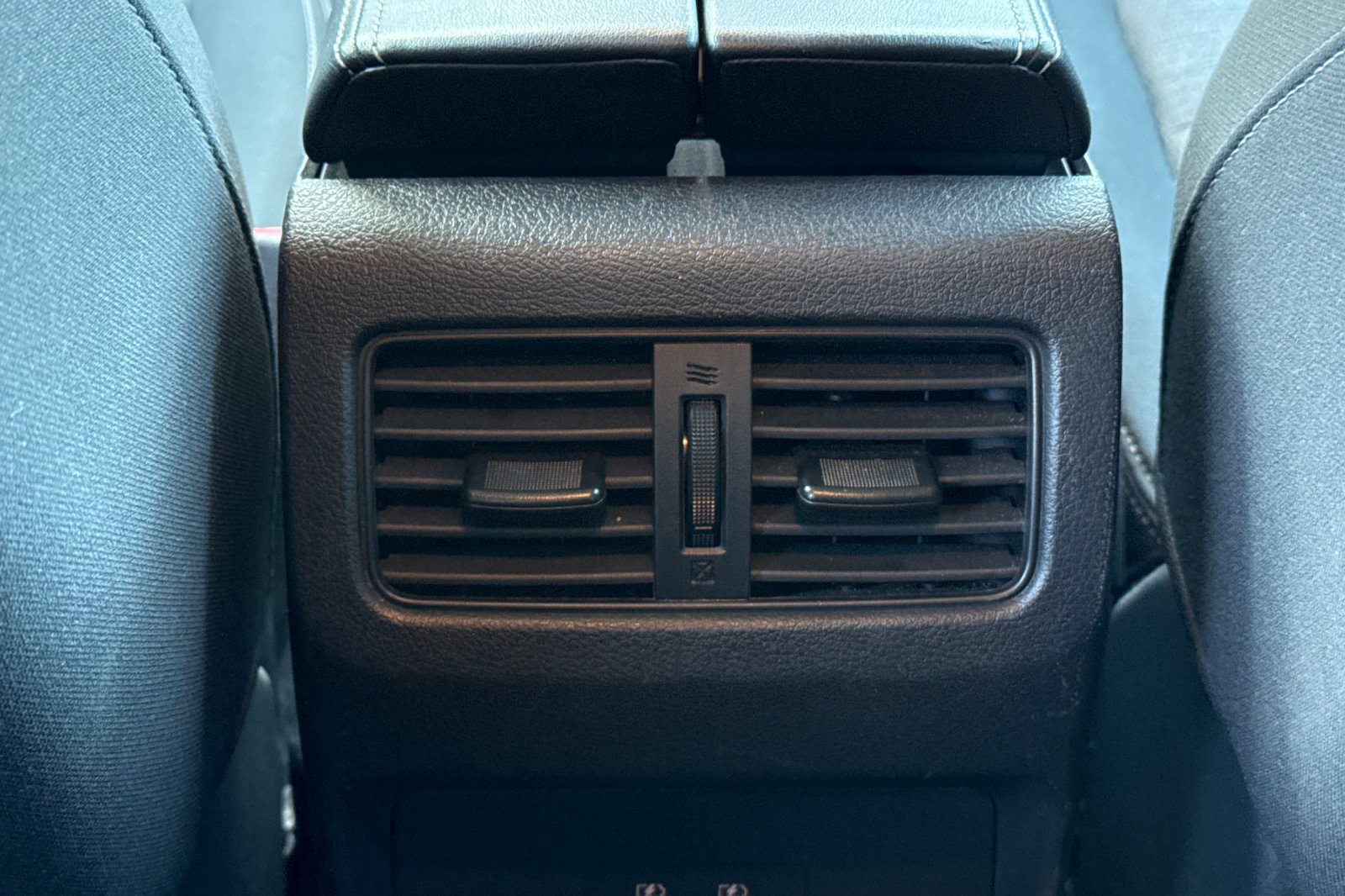 Certified 2023 Nissan Rogue SV AWD/4WD image 17