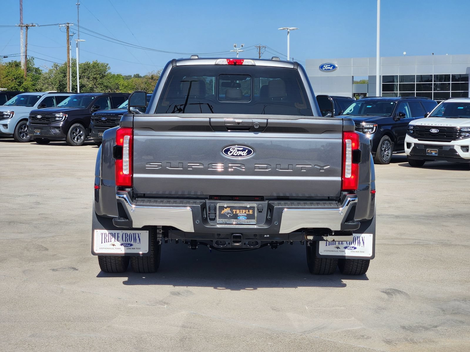 New 2027 Ford F350 Lariat w/ Lariat Premium Package AWD/4WD image 8