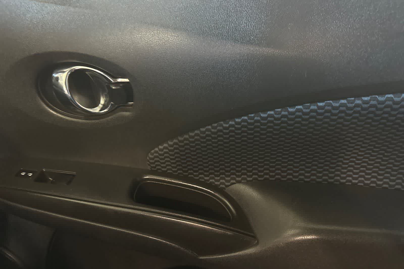 Used 2016 Nissan Versa Note SV FWD image 20