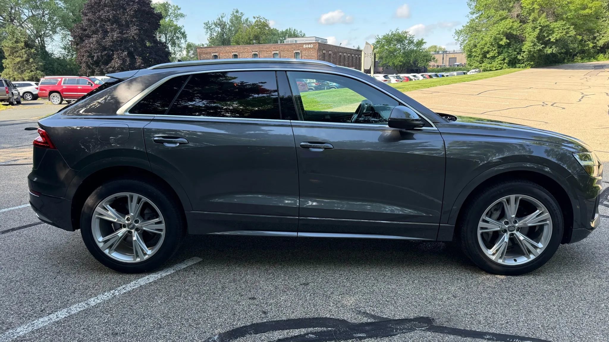 Used 2019 Audi Q8 Premium w/ Convenience Package image 6