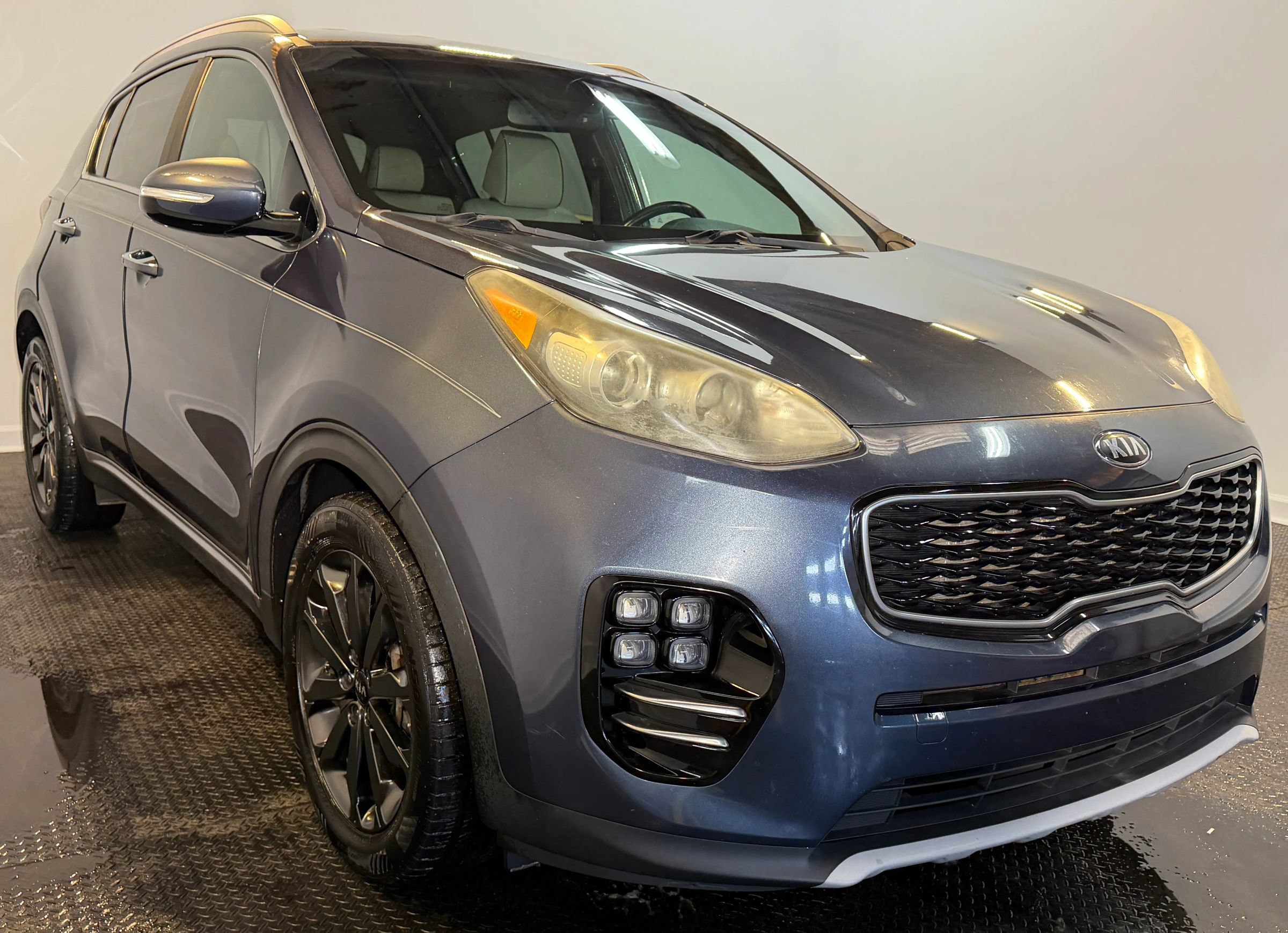 Used 2018 Kia Sportage EX w/ EX Sport Appearance Package FWD image 2