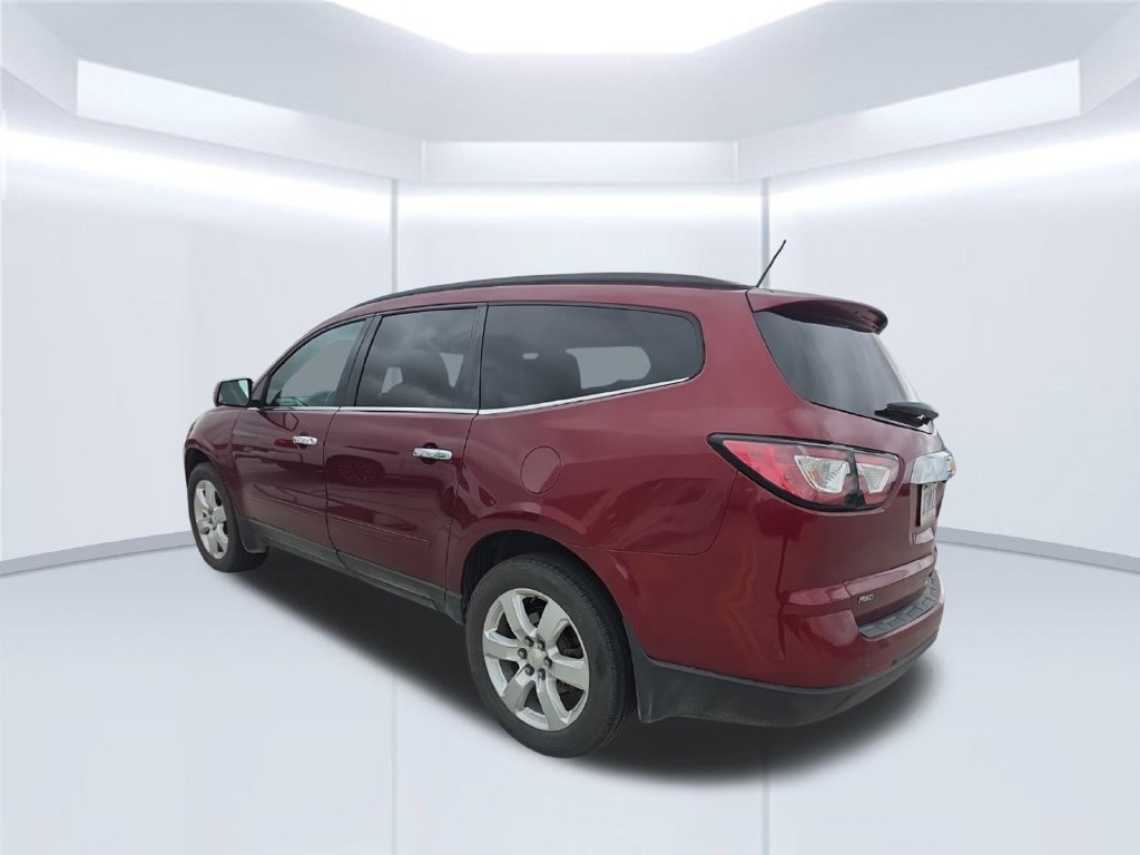 Used 2017 Chevrolet Traverse LT w/ Style and Technology Package AWD/4WD image 3