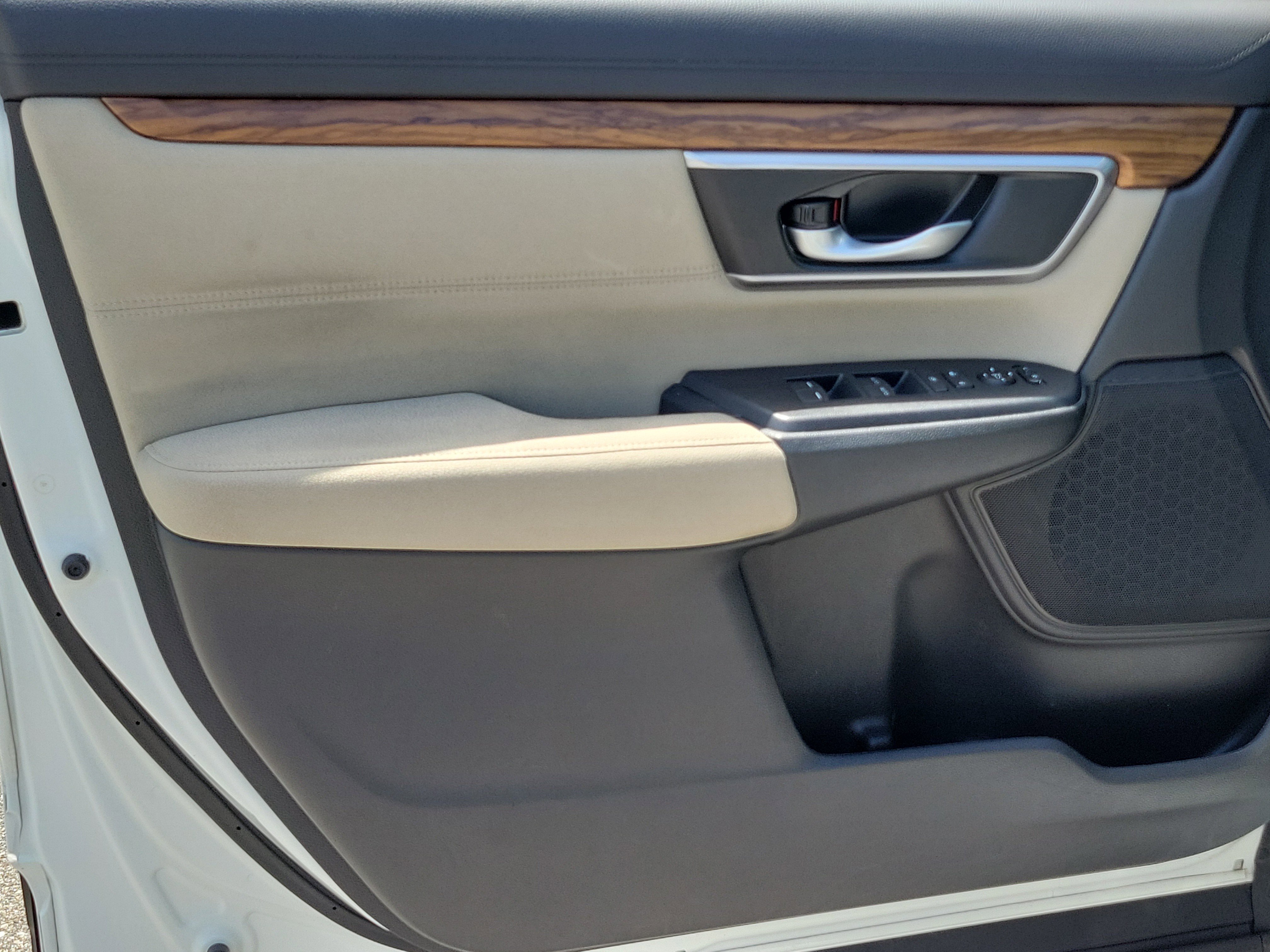 Used 2019 Honda CR-V EX image 25