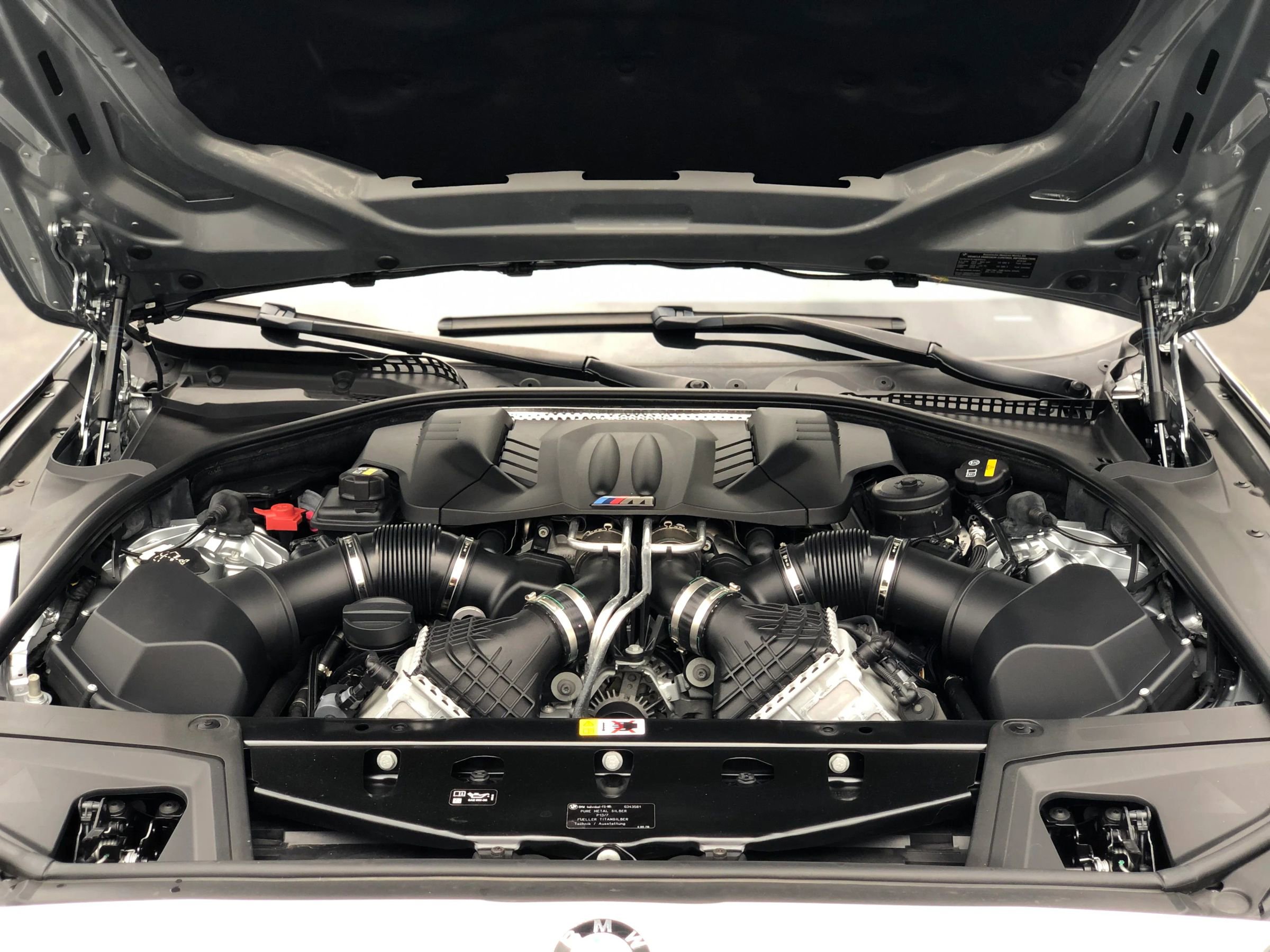 Used 2016 BMW M5 image 69