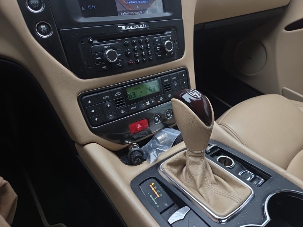 Used 2015 Maserati GranTurismo Convertible image 16