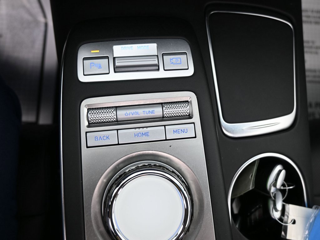 Used 2024 Genesis Electrified GV70 Advanced image 20