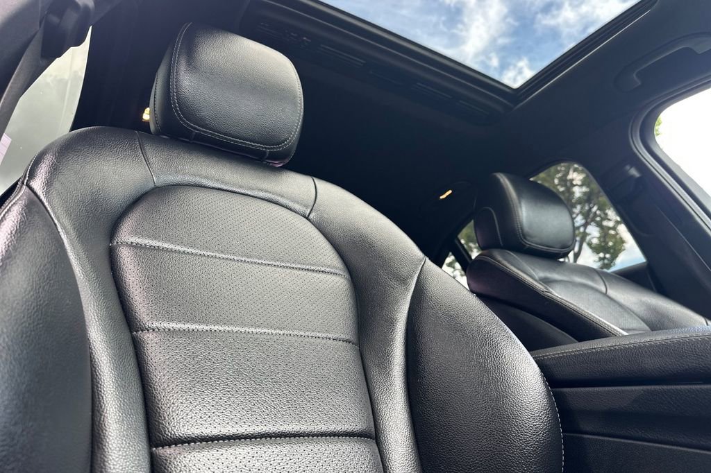 Used 2018 Mercedes-Benz C 300 Sedan w/ Multimedia Package image 16