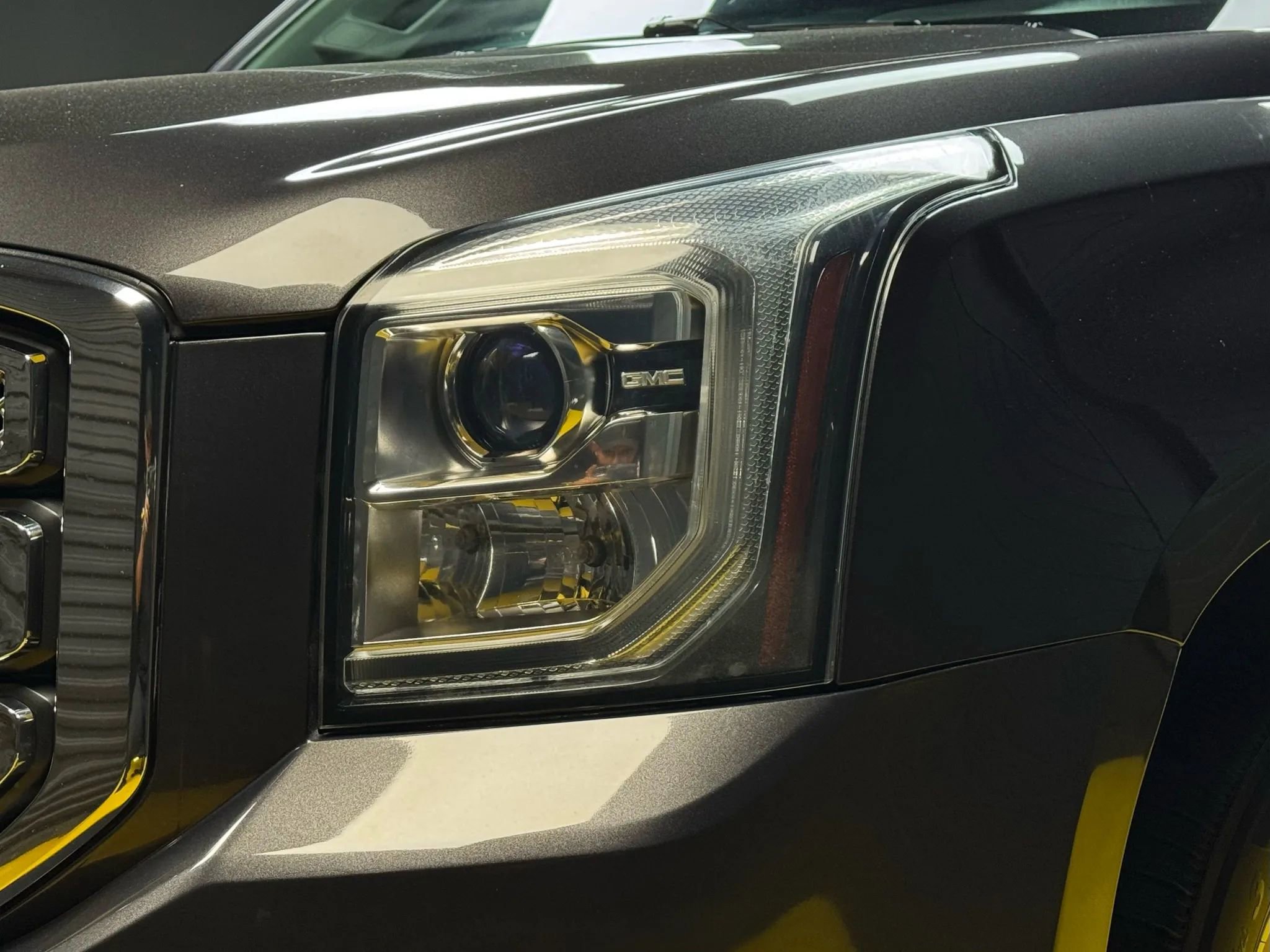 Used 2016 GMC Yukon SLE w/ HD Trailering Package image 7